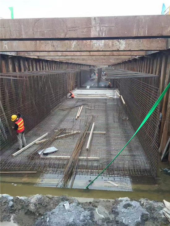 鋼板樁水上圍堰